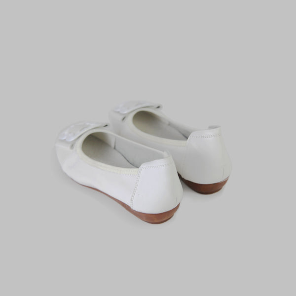 white_4_755a67d9-9976-4d0a-8095-dbbfeecd7544_grande
